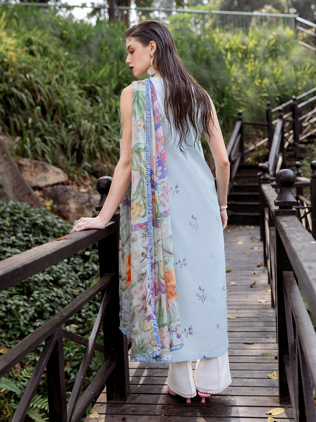 Roheenaz | Dahlia Embroidered Lawn 24 | Daisy - Khanumjan  Pakistani Clothes and Designer Dresses in UK, USA 