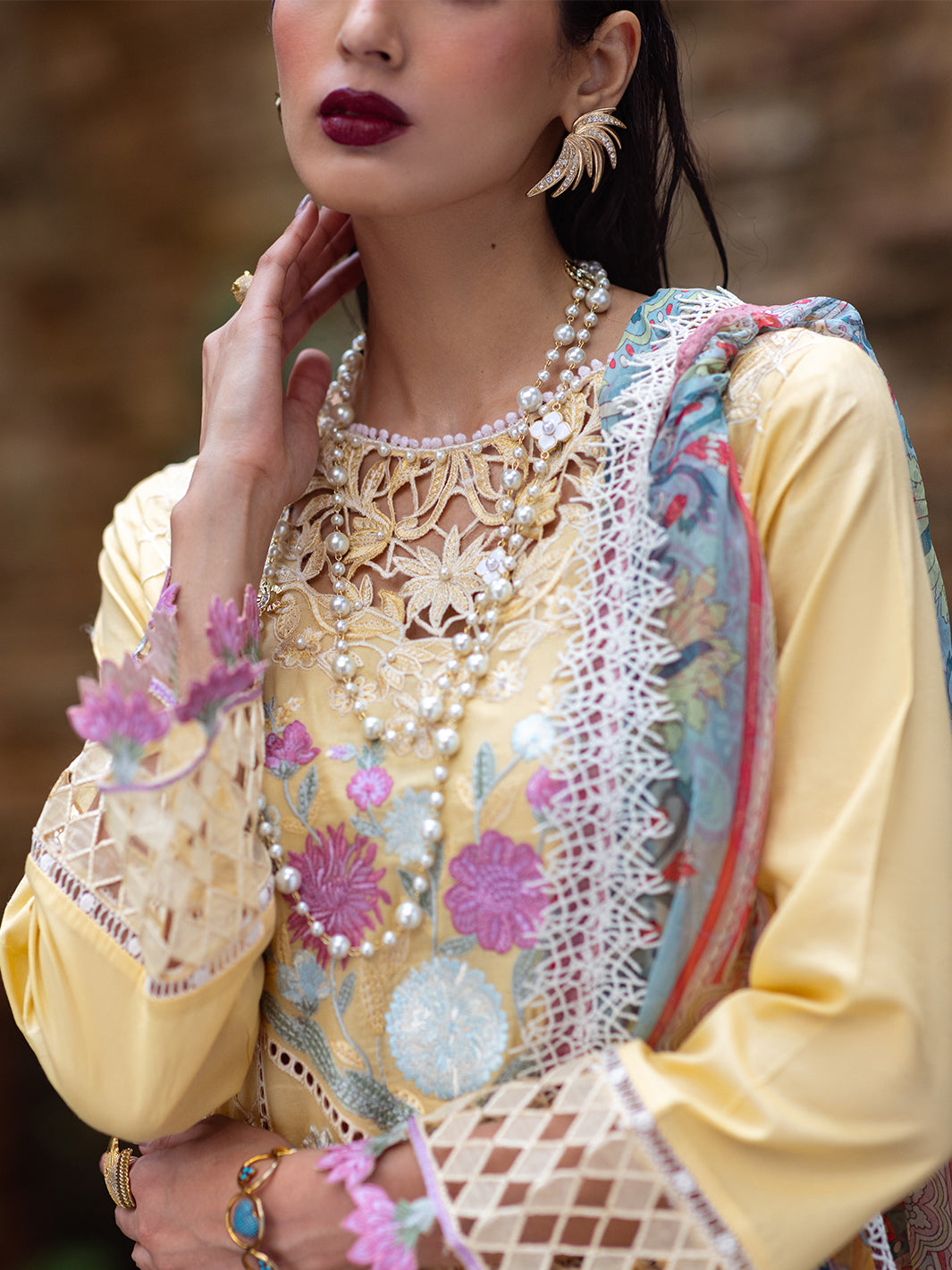 Roheenaz | Dahlia Embroidered Lawn 24 | Daffodil - Khanumjan  Pakistani Clothes and Designer Dresses in UK, USA 