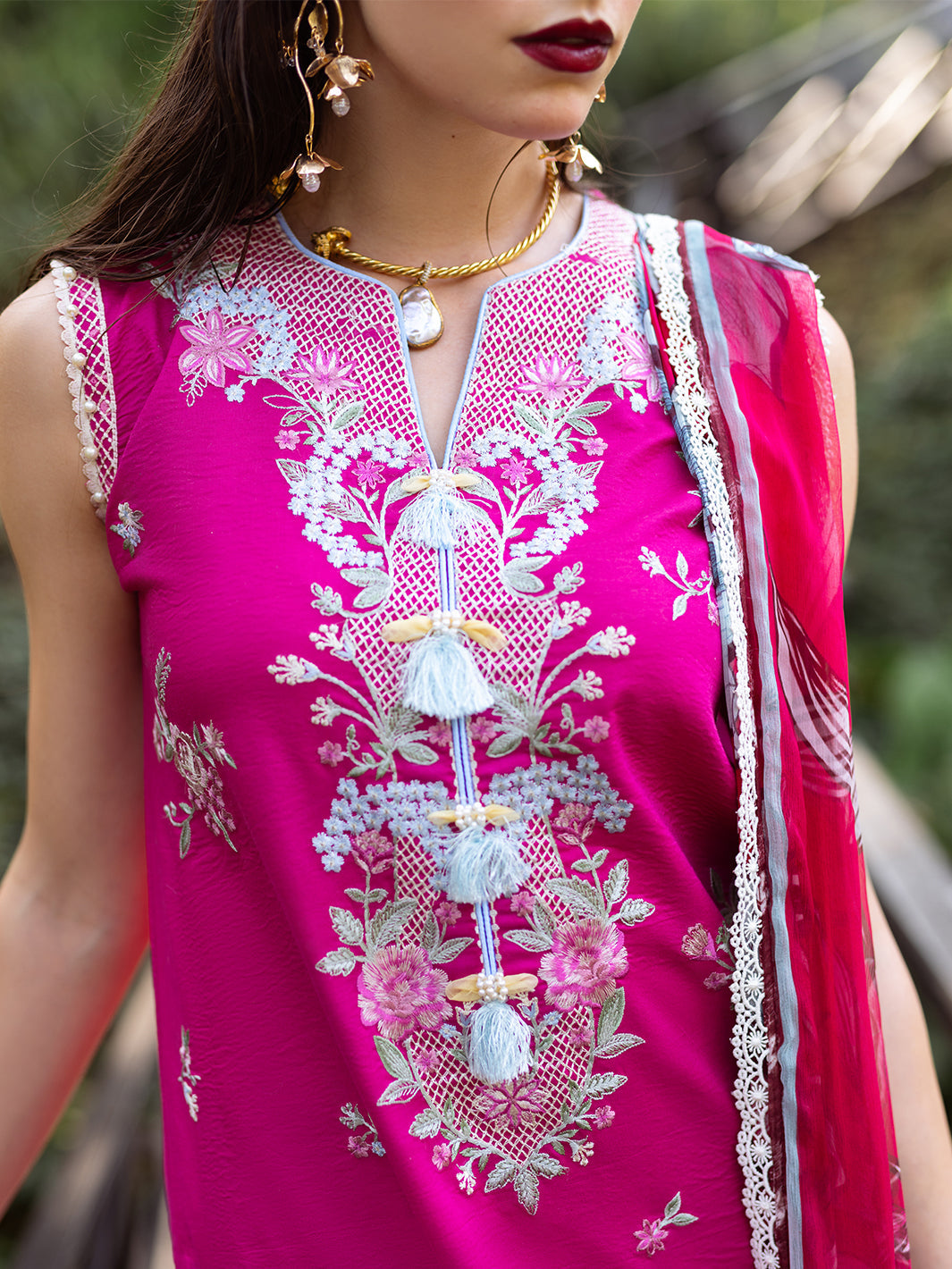 Roheenaz | Dahlia Embroidered Lawn 24 | Camellia - Khanumjan  Pakistani Clothes and Designer Dresses in UK, USA 