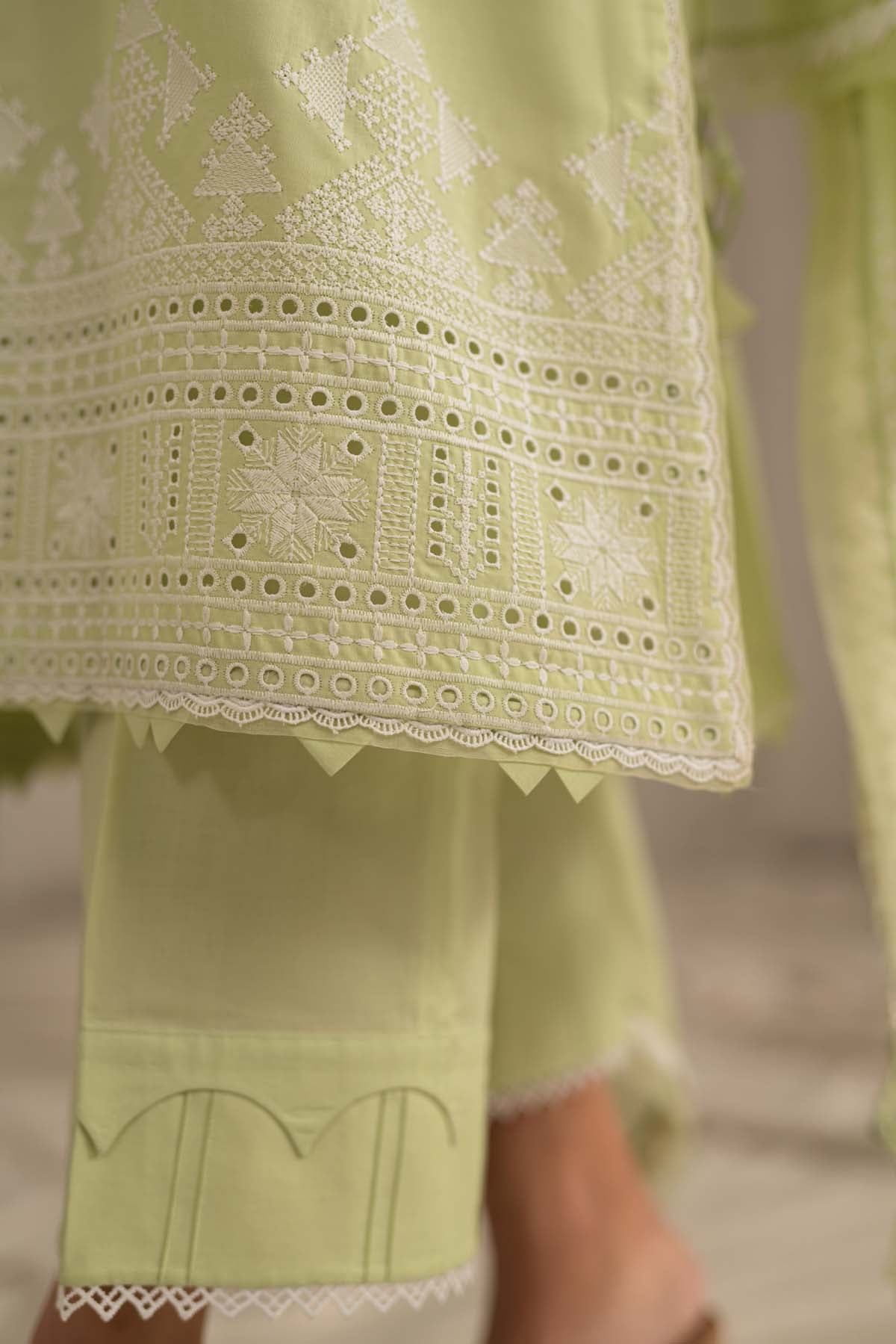 Sahar | Mirage Spring Luxury 24 | Chikankari 3 Piece - Khanumjan  Pakistani Clothes and Designer Dresses in UK, USA 