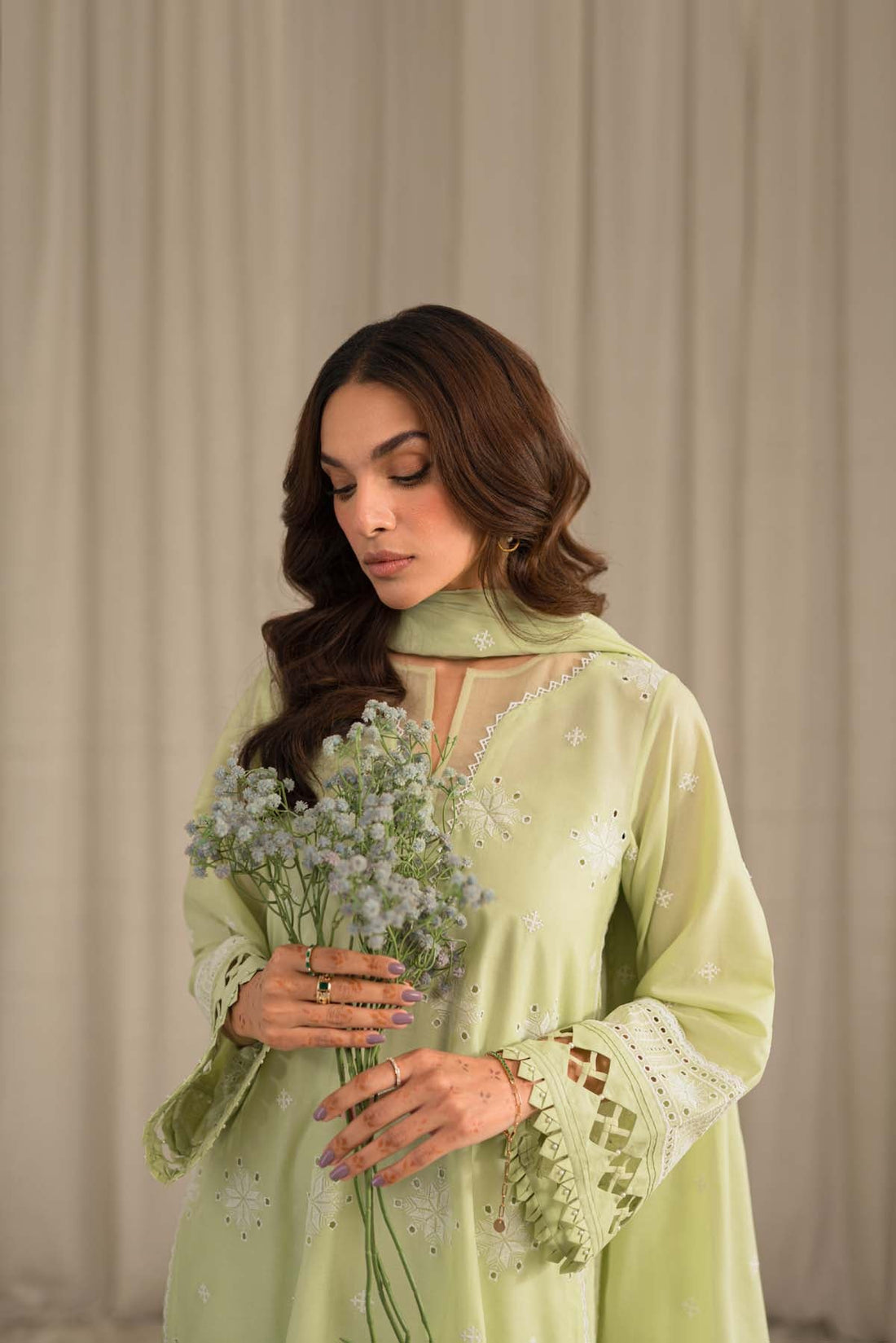 Sahar | Mirage Spring Luxury 24 | Chikankari 3 Piece - Khanumjan  Pakistani Clothes and Designer Dresses in UK, USA 