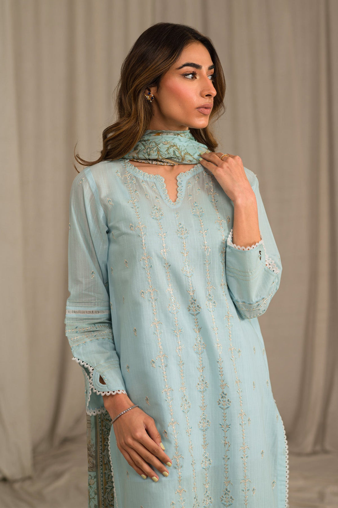 Sahar | Mirage Spring Luxury 24 | Slub Lawn 3 Piece (Embroidered) - Khanumjan  Pakistani Clothes and Designer Dresses in UK, USA 