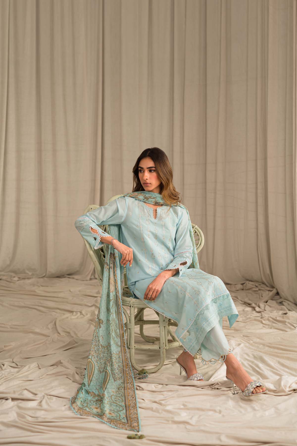 Sahar | Mirage Spring Luxury 24 | Slub Lawn 3 Piece (Embroidered) - Khanumjan  Pakistani Clothes and Designer Dresses in UK, USA 