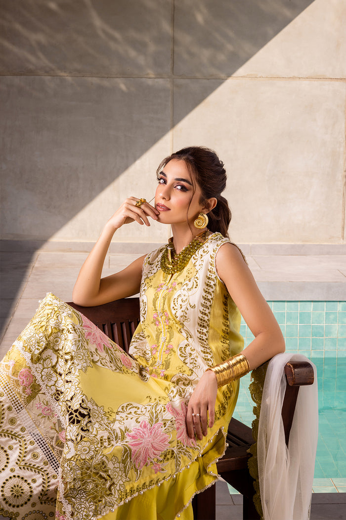 Saira Rizwan | Luxury Lawn 24 | TIFFANY - SRLL24-03 - Khanumjan  Pakistani Clothes and Designer Dresses in UK, USA 