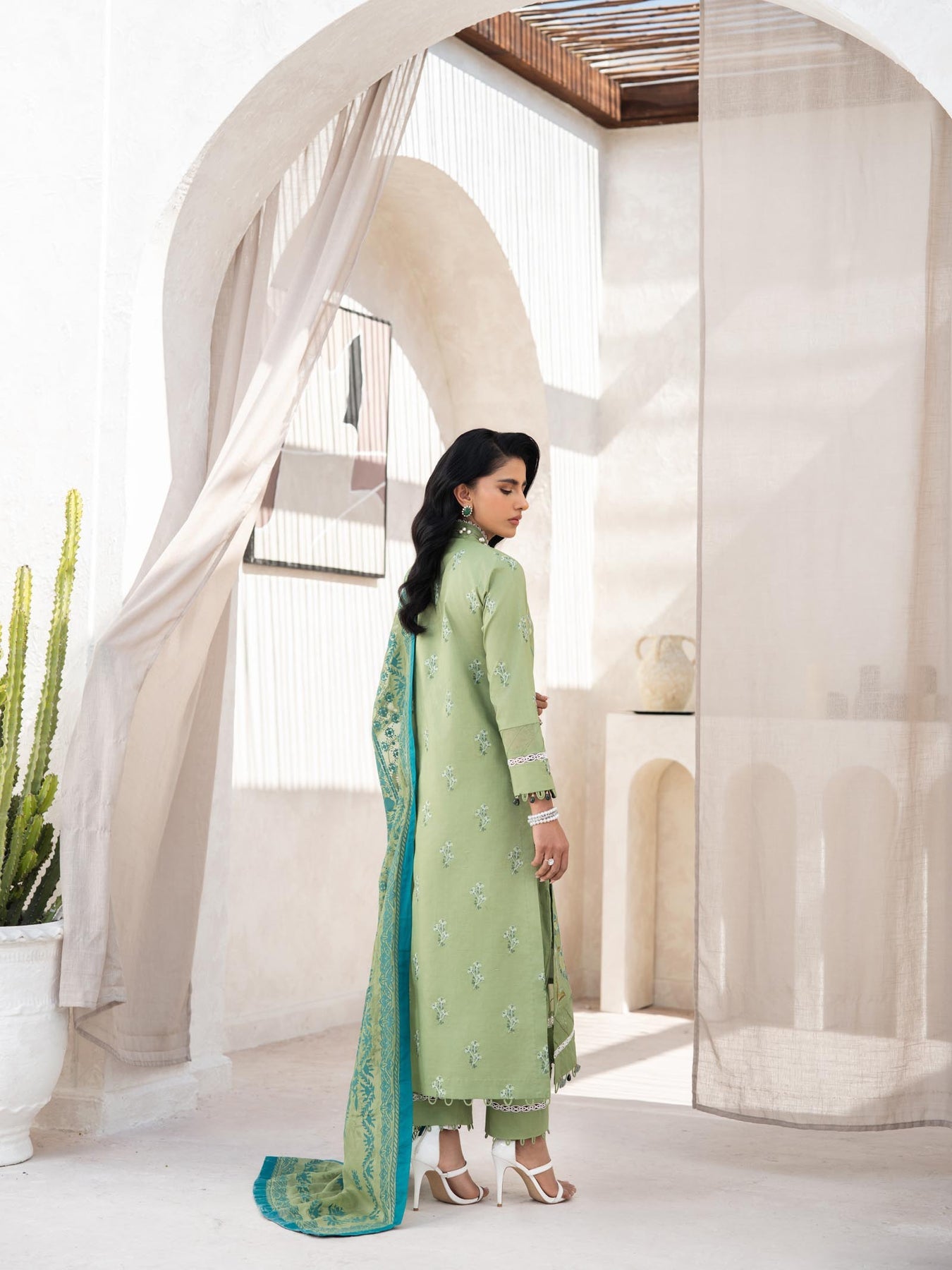 Taanabaana | Mem Saab Collection | M3242 - Khanumjan  Pakistani Clothes and Designer Dresses in UK, USA 