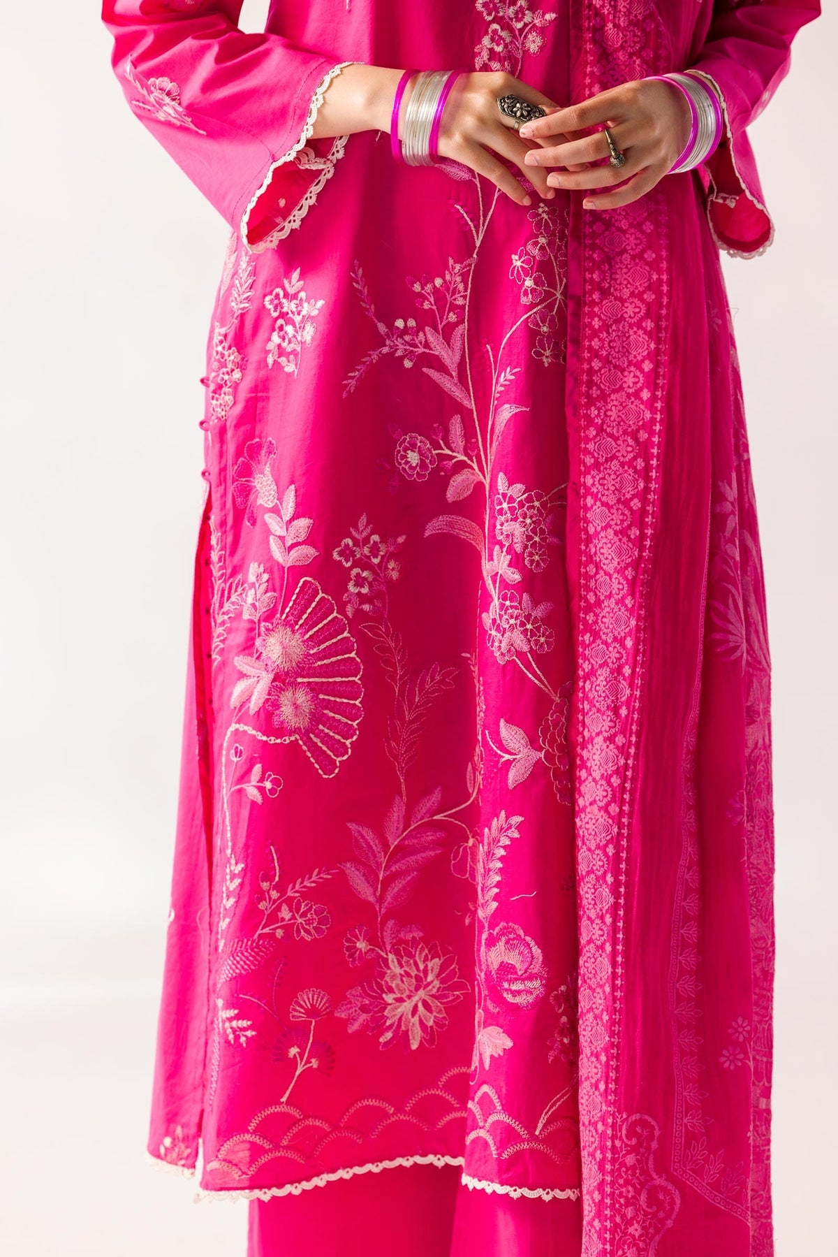 Taanabaana | Mem Saab Collection | M3240 - Khanumjan  Pakistani Clothes and Designer Dresses in UK, USA 