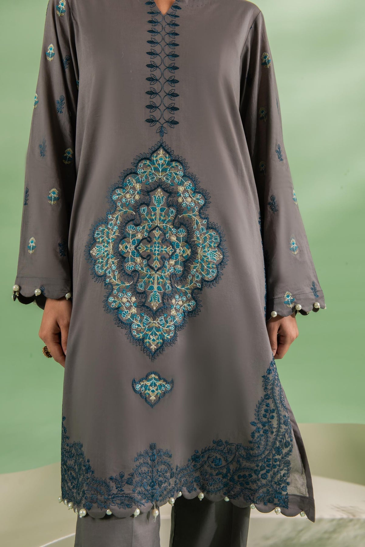 TaanaBaana | Signature Series | S3204 - Khanumjan  Pakistani Clothes and Designer Dresses in UK, USA 