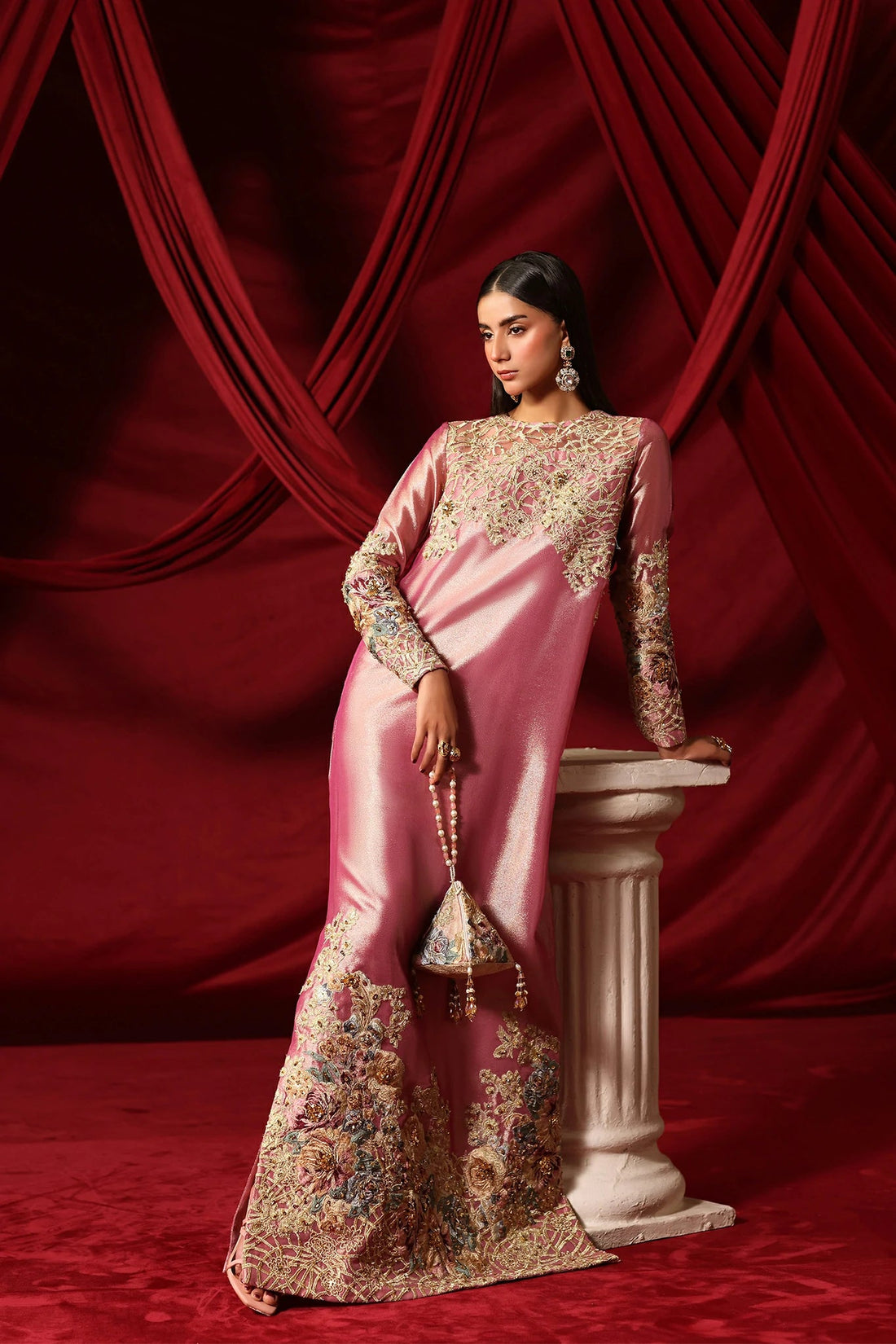 Musferah Saad | The Glamorous | Valentina