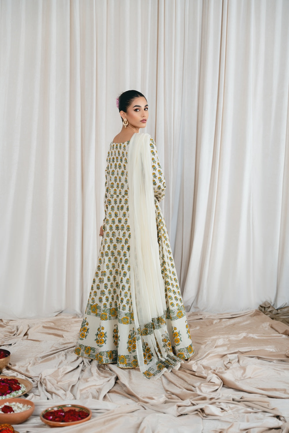 Vintage | Eid Edit 24 | Aarohi - Khanumjan  Pakistani Clothes and Designer Dresses in UK, USA 