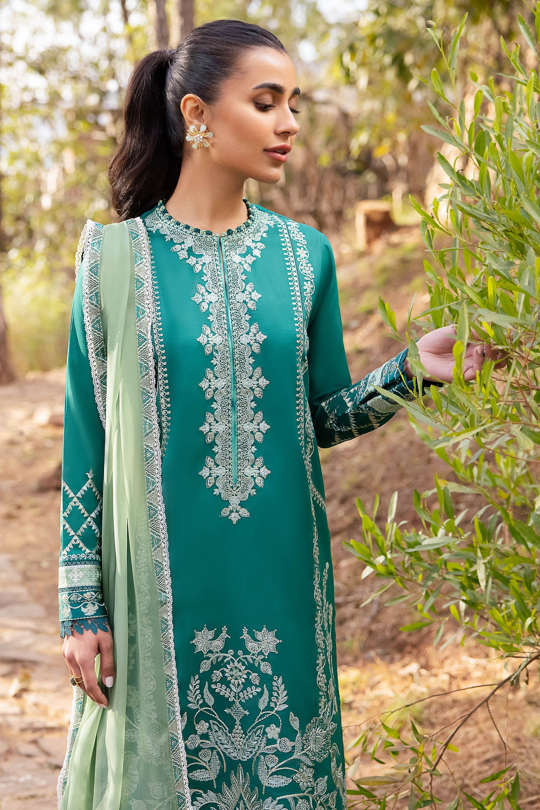 Zaha | Lawn 24 | VEJAH (ZL24-11 B) - Khanumjan  Pakistani Clothes and Designer Dresses in UK, USA 