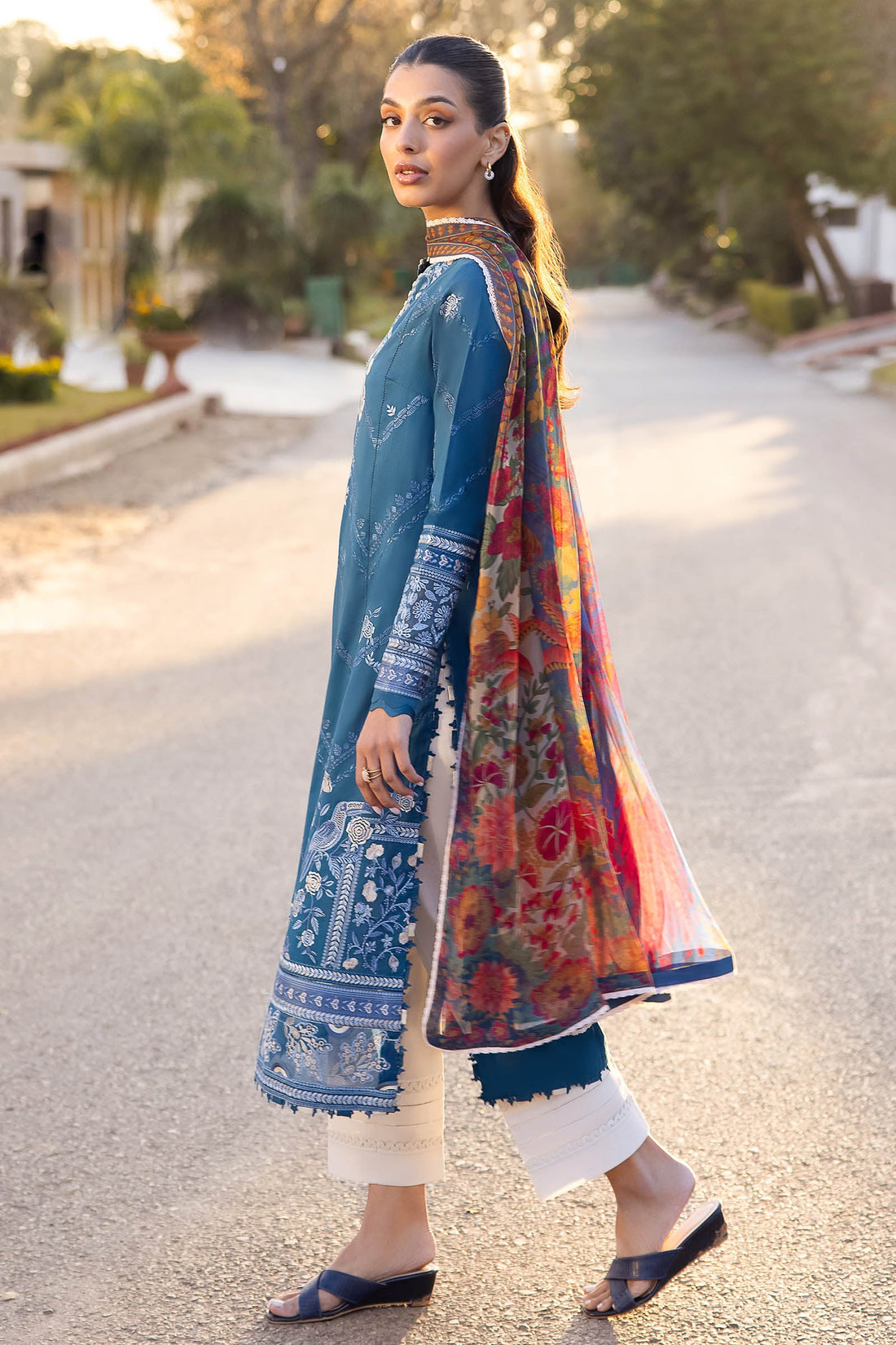 Zaha | Lawn 24 | EIRA (ZL24-05 B) - Khanumjan  Pakistani Clothes and Designer Dresses in UK, USA 