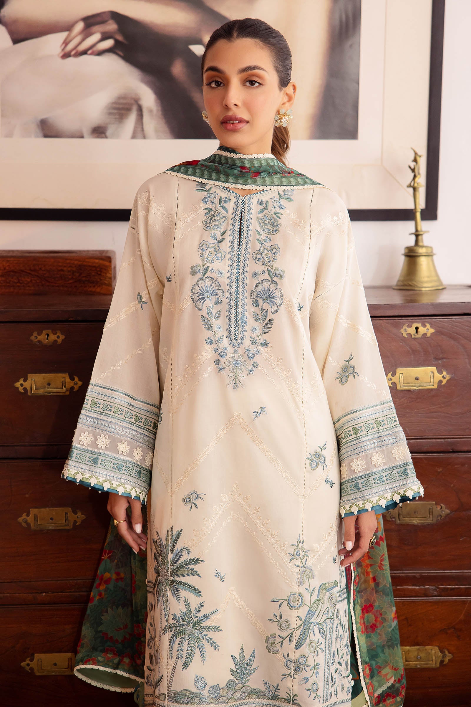 Zaha | Lawn 24 | EIRA (ZL24-05 A) - Khanumjan  Pakistani Clothes and Designer Dresses in UK, USA 