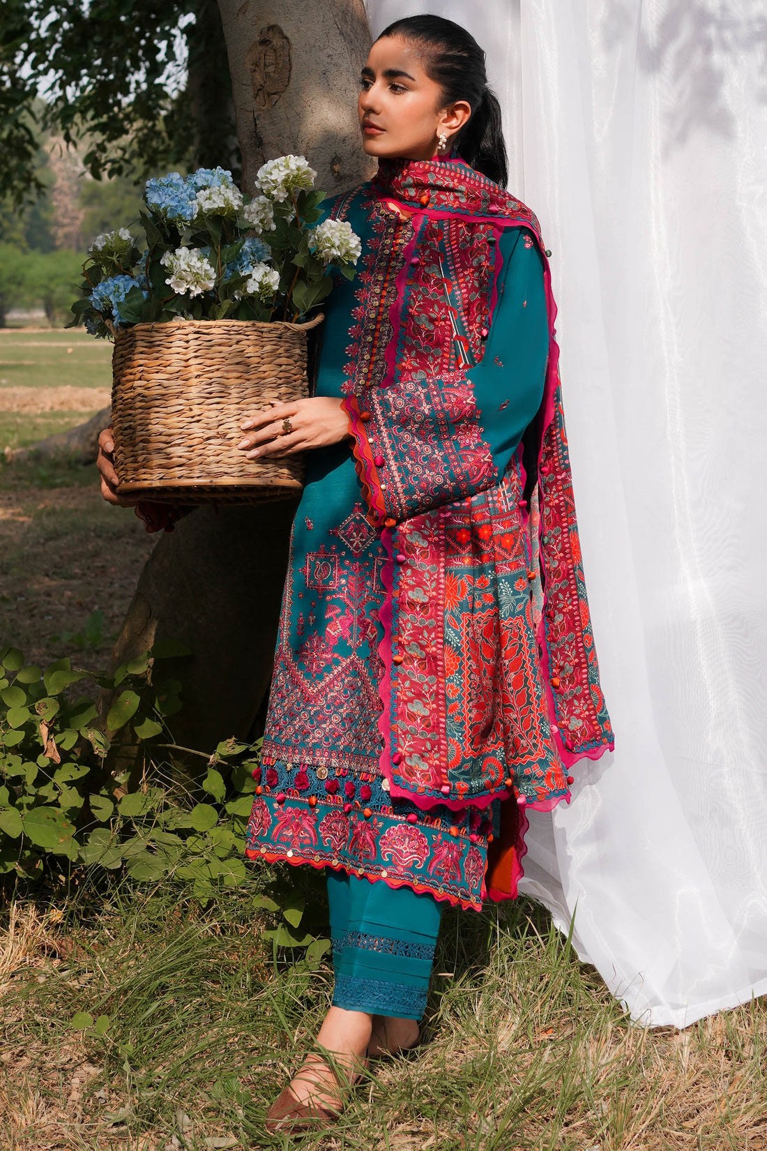 Zaha | Winter 23 | JEHAN (ZW2-23-06) - Khanumjan  Pakistani Clothes and Designer Dresses in UK, USA 