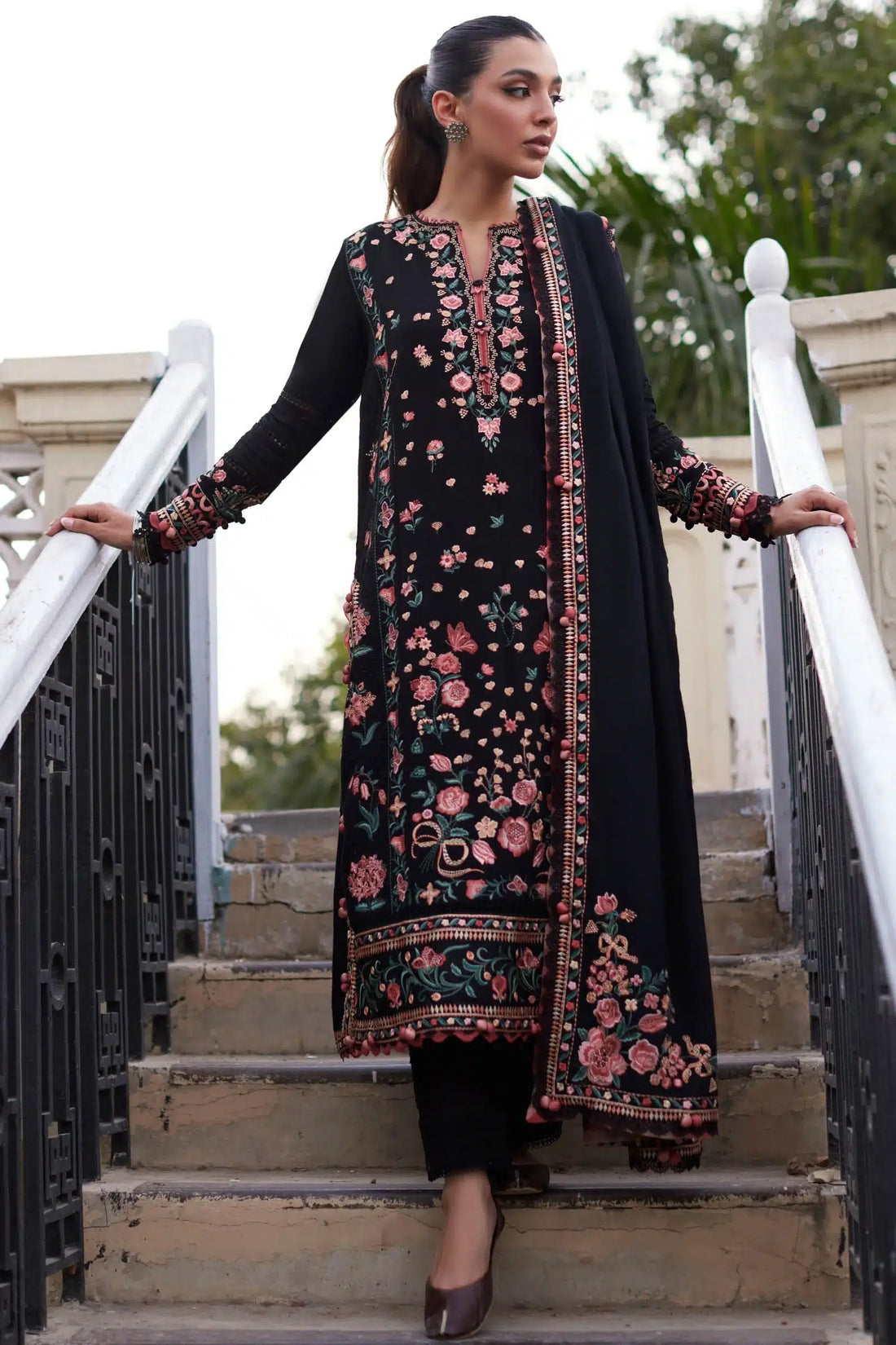 Zaha | Winter 23 | NEHIR (ZW23-02) - Khanumjan  Pakistani Clothes and Designer Dresses in UK, USA 