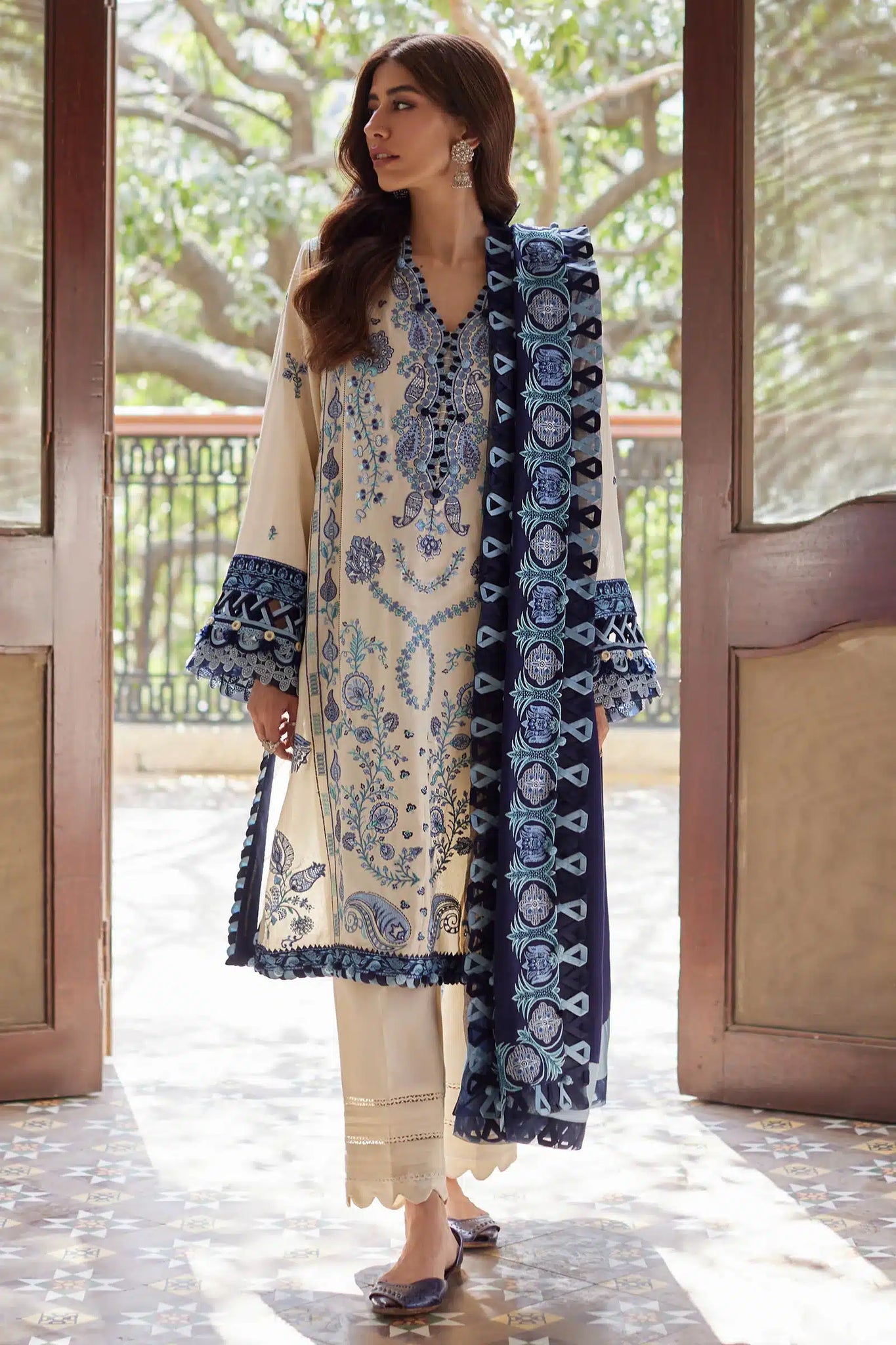 Zaha | Winter 23 | LINA (ZW23-07) - Khanumjan  Pakistani Clothes and Designer Dresses in UK, USA 