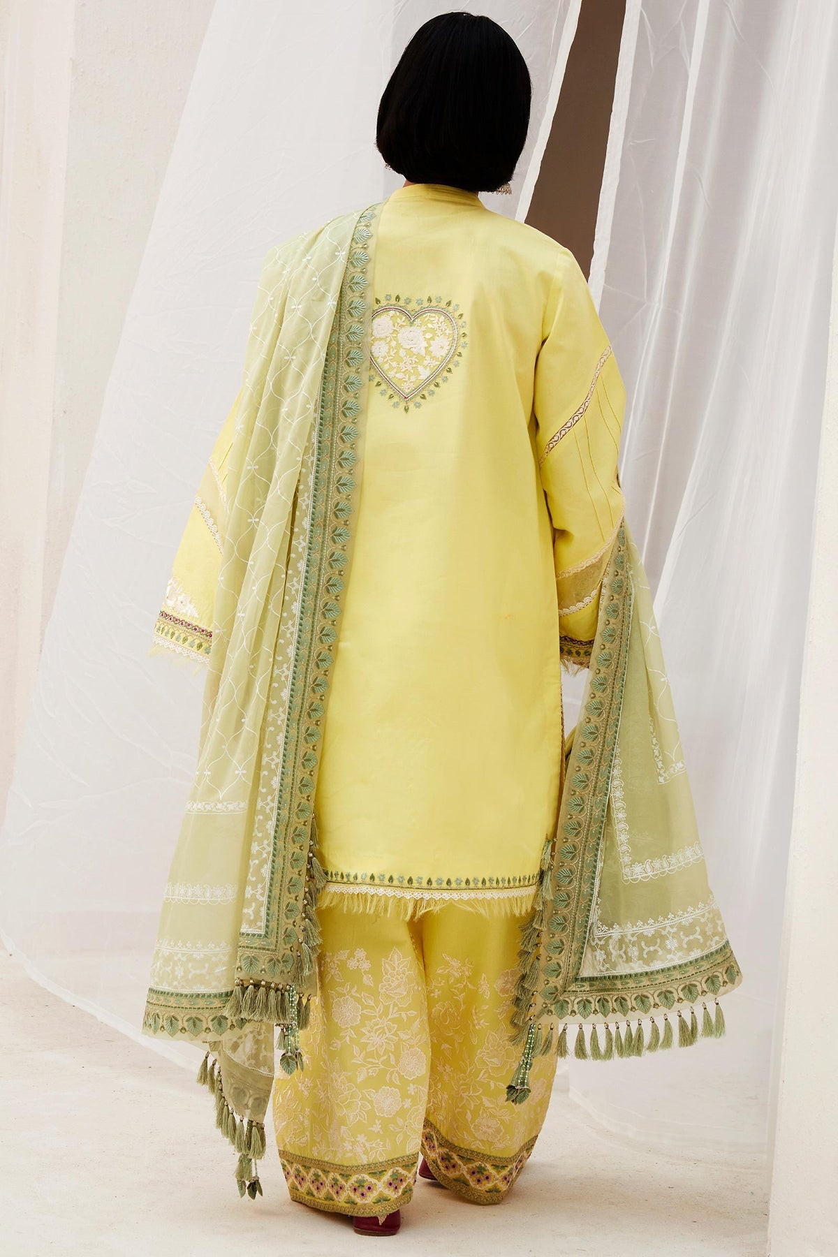 Zara Shahjahan | Luxury Lawn 24 | DILARA-15A - Khanumjan  Pakistani Clothes and Designer Dresses in UK, USA 