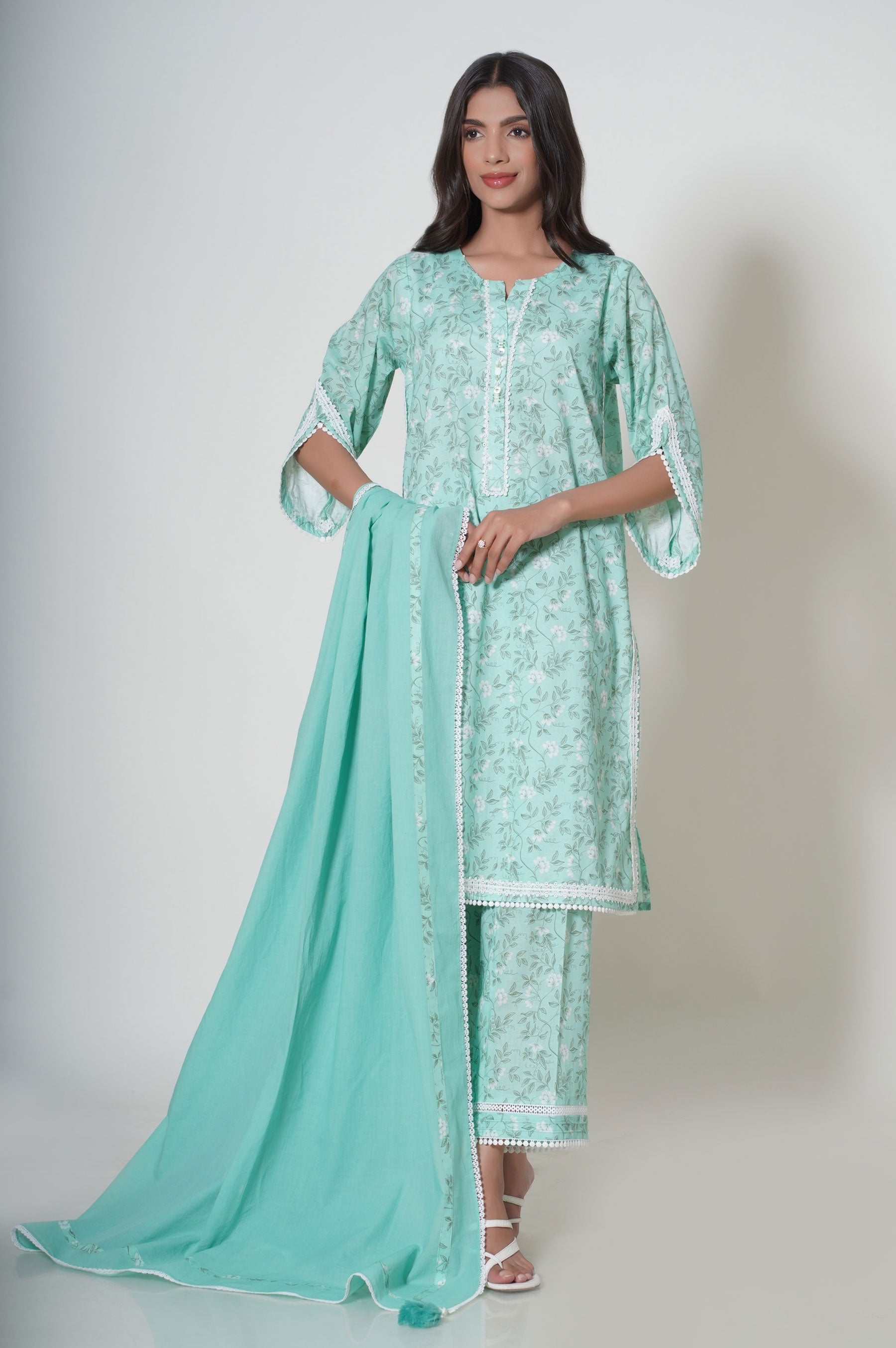 Zeen | Summer Collection 24 | 33615 - Khanumjan  Pakistani Clothes and Designer Dresses in UK, USA 