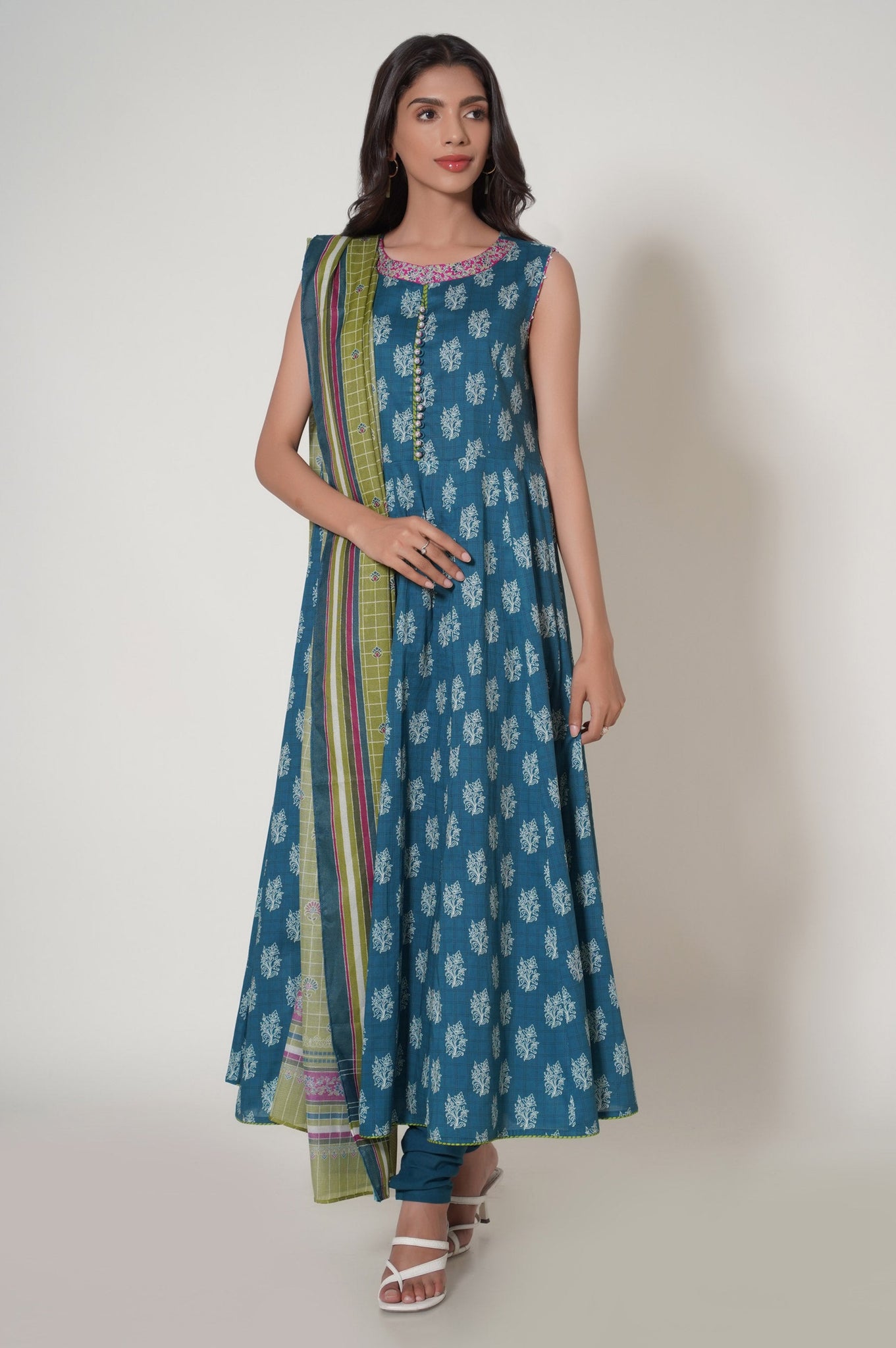 Zeen | Summer Collection 24 | 33621 - Khanumjan  Pakistani Clothes and Designer Dresses in UK, USA 