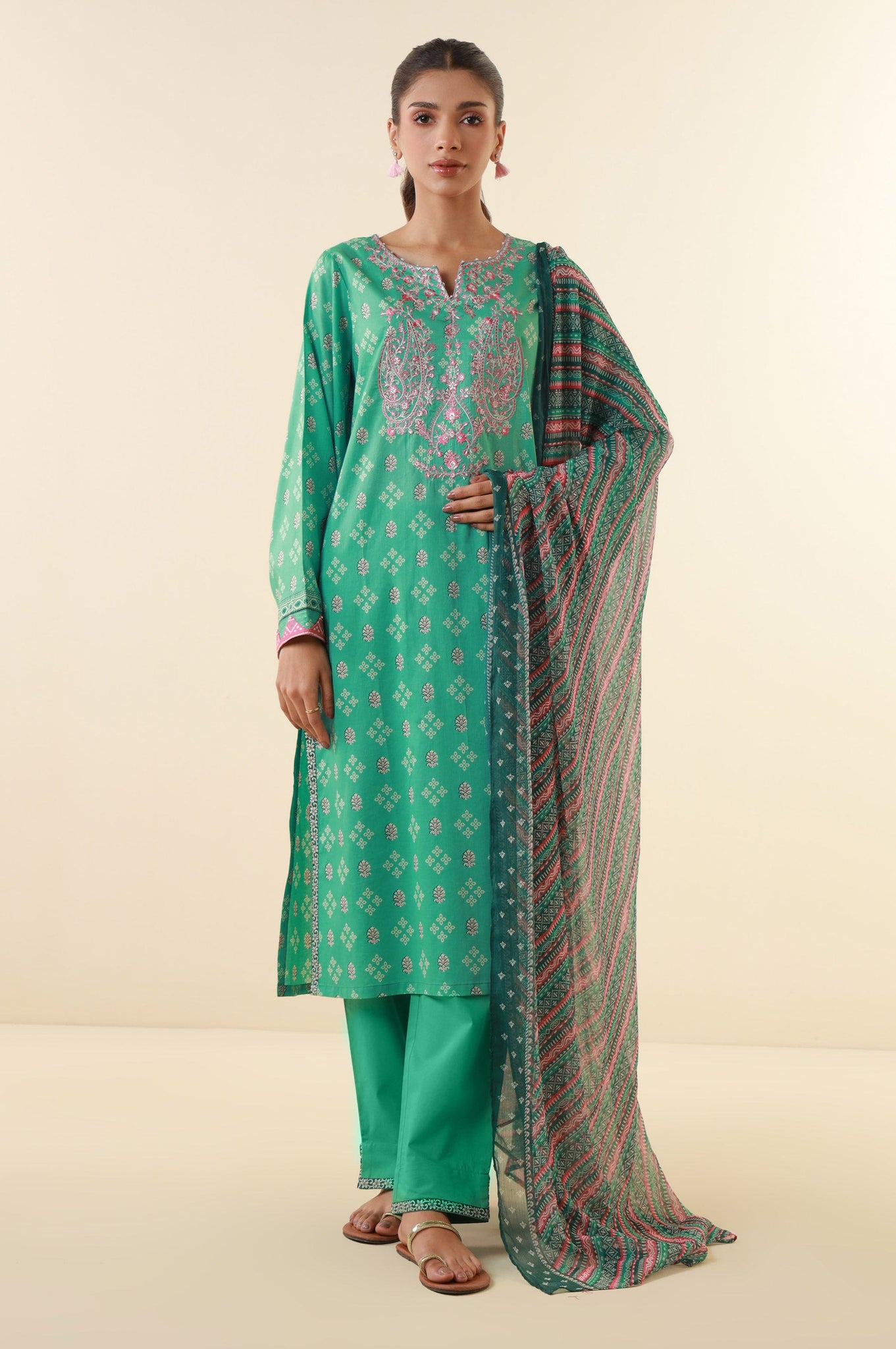 Zeen | Summer Collection 24 | 34210 - Khanumjan  Pakistani Clothes and Designer Dresses in UK, USA 