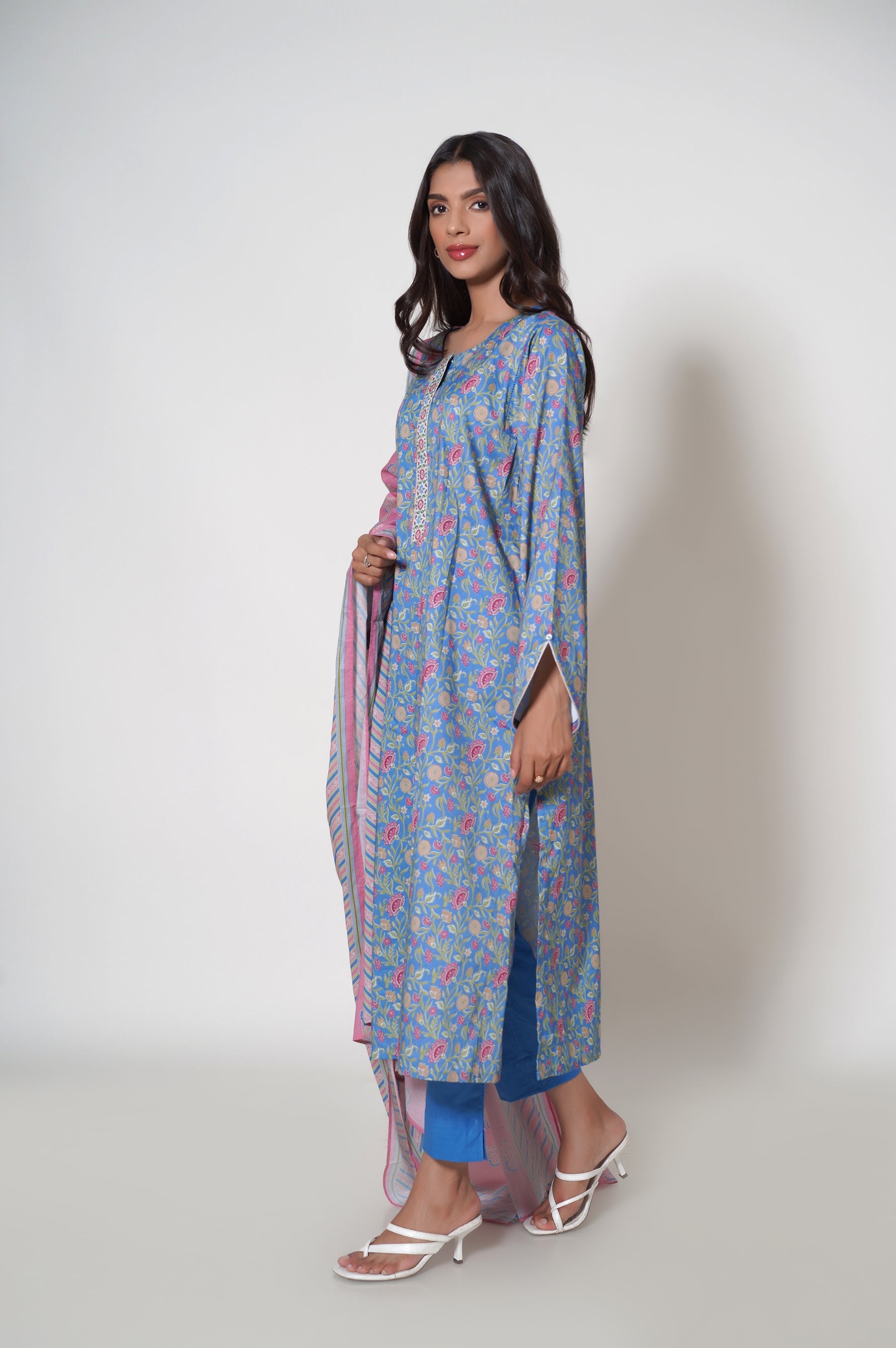 Zeen | Summer Collection 24 | 33627 - Khanumjan  Pakistani Clothes and Designer Dresses in UK, USA 