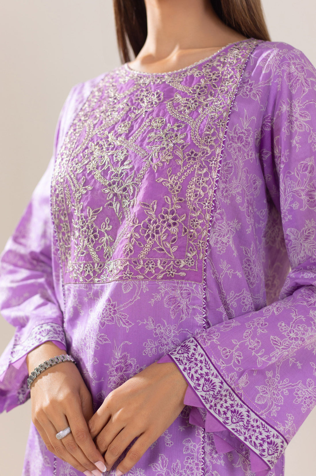 Zeen | Summer Collection 24 | 34220 - Khanumjan  Pakistani Clothes and Designer Dresses in UK, USA 